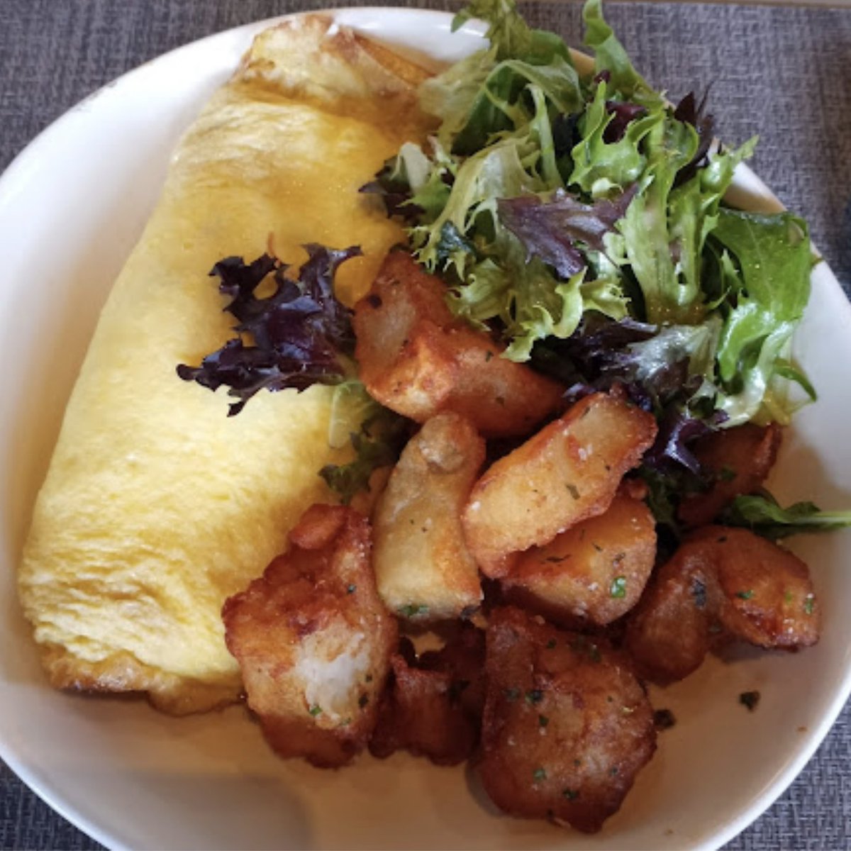 Showroom21701's tweet photo. π Showroom is Frederick's favorite breakfast spot according to the Open Table Diners' Choice Awards! π A huge thank you to all who voted - your support means the world. π Come start your day the @Showroom21701 way! π₯βοΈ
#Frederickmd #DowntownFrederick #FrederickBreakfastπ https://t.co/J6AhEscG4h