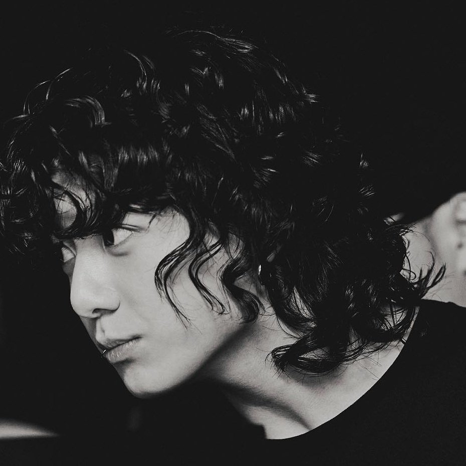 anaelizabethdg's tweet image. curly hairstyles 😍💜🩷🩵 
#BTS #SEVENTEEN #btSvt 
#JIN #V #JUNGKOOK #JEONGHAN