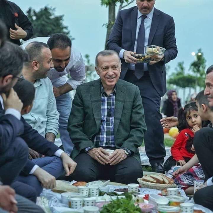 Dünya durdukça Erdoğan lar daima olacak.
Türkiye daima var olacak!
Sizin #SonKararımBayKEMAL miş?
Bizim SON SÖZÜMÜZ ERDOĞAN
Bizim OYUMUZ ERDOĞAN'A
#DoğruAdamlaYolaDevam

#deprem Numan kurtulmuş Fulya Mansur Yavaş Fahrettin Koca #AkınAkınöz çocuk İran Erdem Timur Saygı Öztürk