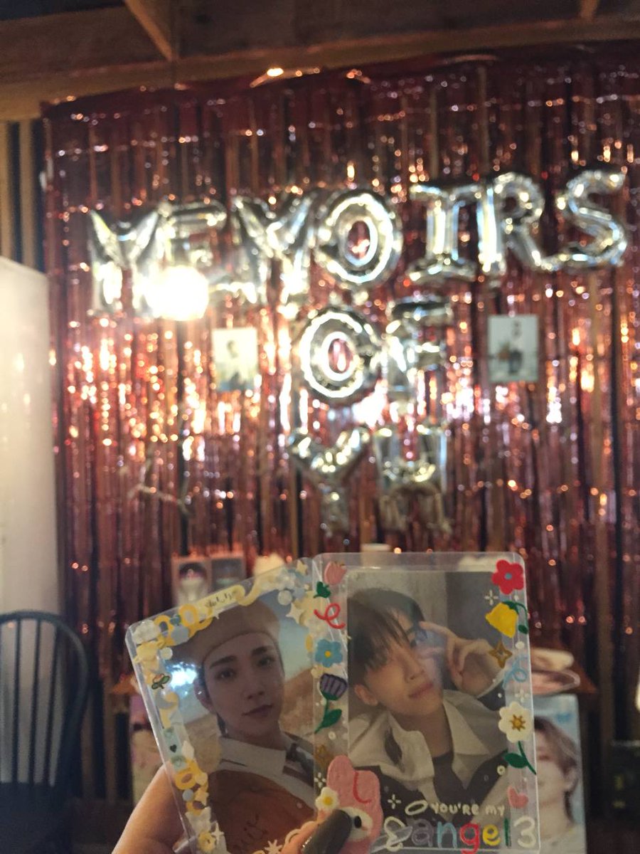 soonhoonhan's tweet photo. thank you for making my first cse soooo memorable 🫶 thank u saur muchie rin po sa mga namigay ng kung anek anek huhu see u next time sana po si jeonghan na mismo ang grand prize emi! 🫶🫶 @MemoirsOfYH #FromThentoNowYH #aDecadeWithYH https://t.co/mgrJNbtyBt