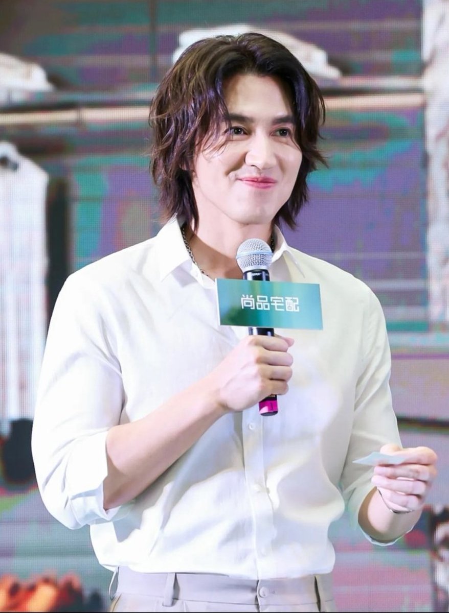 jerrybaerry's tweet photo. 052123 Update❗
#JerryYan at today's brand event ~ always looking so fresh and cool 🥹🫶🏻 Hello everyone, it's been a while 🤍

#YanChengxu
#言承旭 #言承旭Jerry https://t.co/ywwODA476B