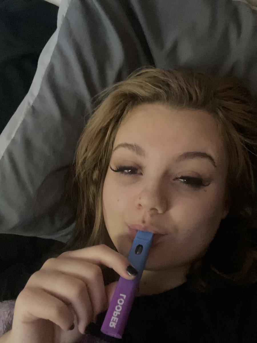 bec 𖤐 tweet media