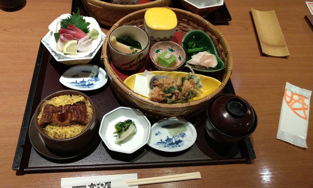 takuya1969ama's tweet photo. 優待券でディナー🍴
最高🎵
5500円ちょうど
良い数字でした🎵
ごちそうさまでした🥰 https://t.co/TRb4o1N609