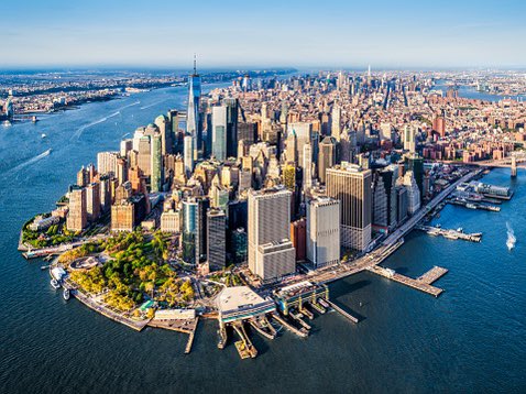 NYC is sinking due to weight of its heavy skyscrapers. The buildings weigh around 842 million tons. Sinking at a rate of about 1–2mm per year, certain parts of lower Manhattan, Brooklyn, Queens, & Staten Island are sinking at a faster rate of 2.75mm each year.