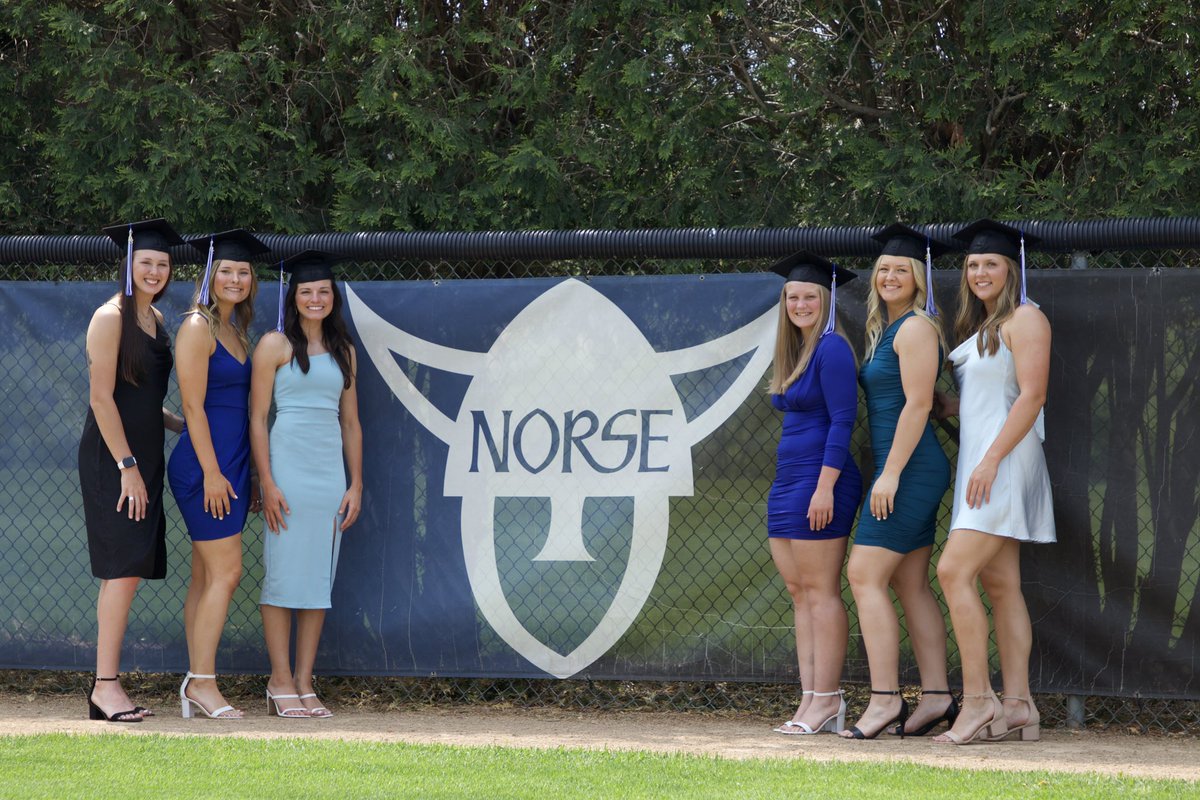 NorseSoftball's tweet photo. Graduates 🎓🥎💙 #ForeverNorse https://t.co/TrA6sf0QxW