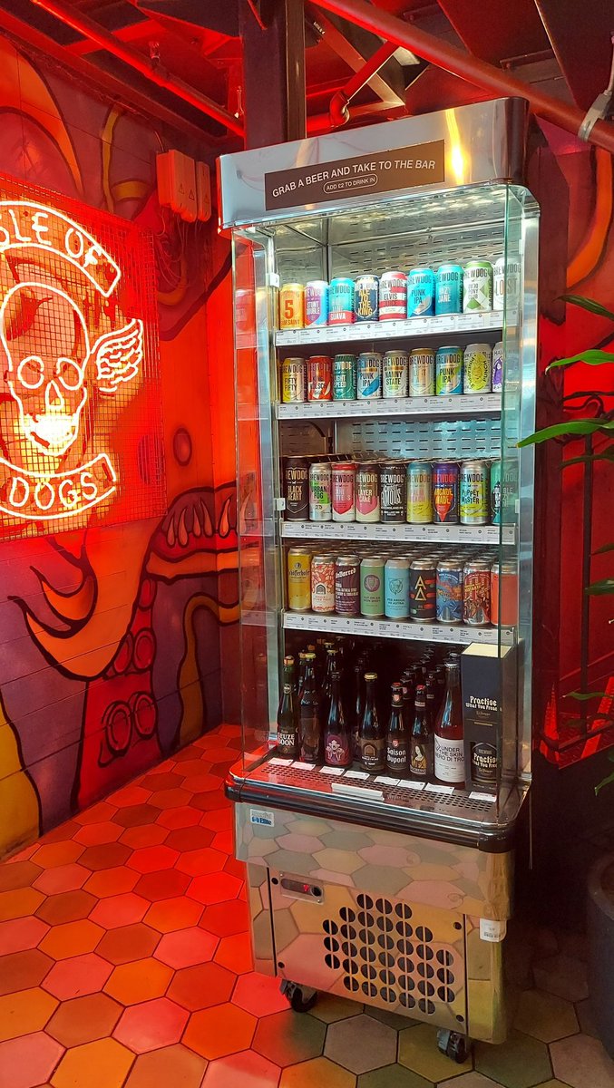 Hello new fridge 👋🏻

Our brand new little takeaway beer fridge is now living under the stairs so make sure you check it out next time you're around! 🍻

#brewdogcanarywharf #brewdog #canarywharf #londoncity #londonbars #craftbeerbar #newbeer