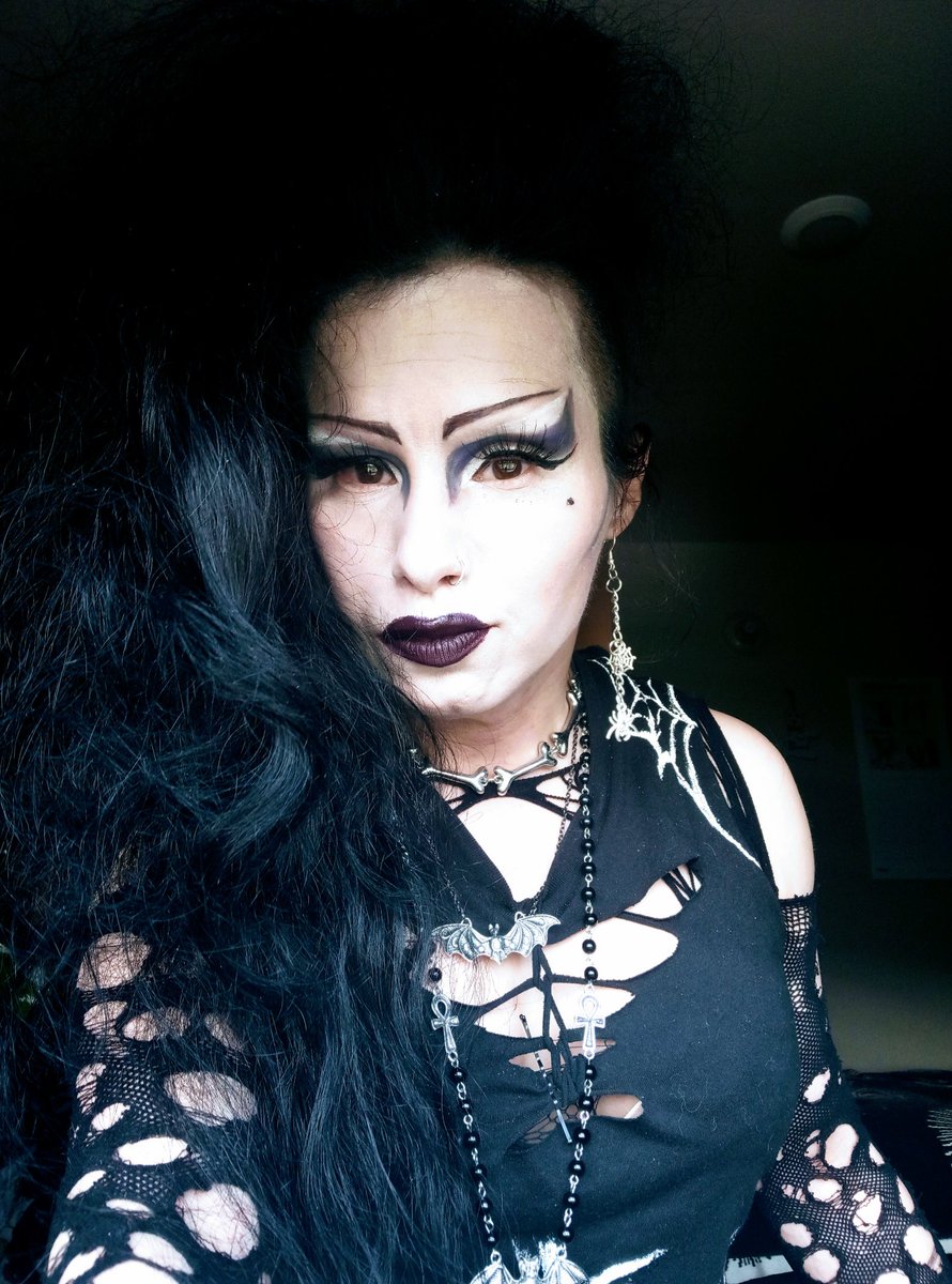 ghastlycrumb_dj's tweet photo. Goofy getting ready selfies from last night. The black &amp; white one was to show off @GothHausLA FABULOUS earrings!🕷️🕸️🦇 #maximumbats https://t.co/1EwsPCmcjC