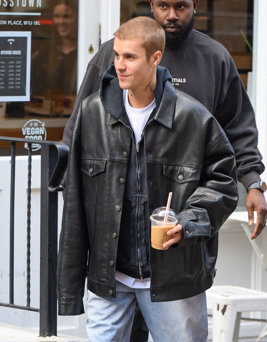 Anα //SWAG+TOGETHER📍 tweet media