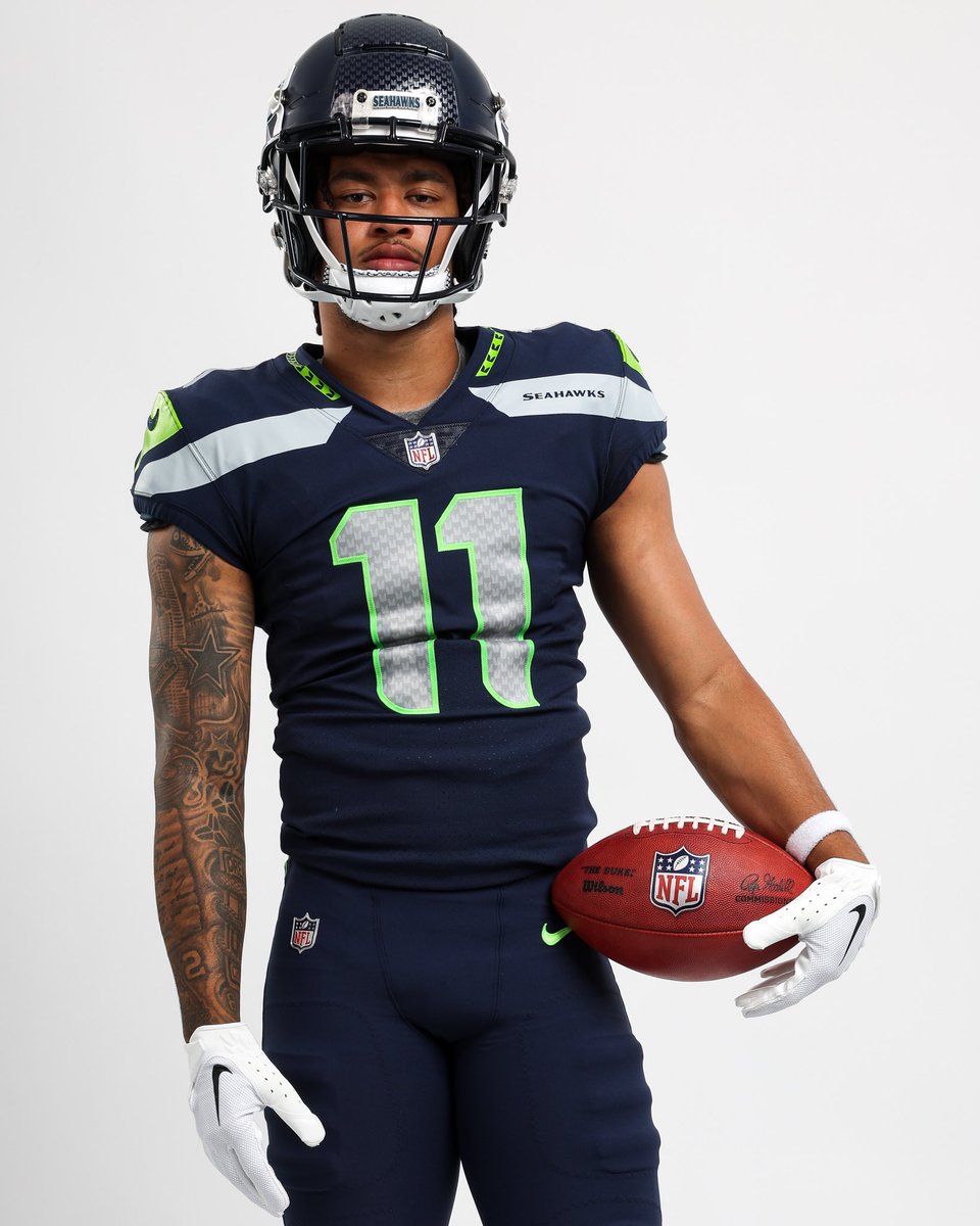 PFF's tweet photo. First look at JSN in a Seahawks uniform 👀

(📸 @Seahawks) https://t.co/jDlWsibsSg