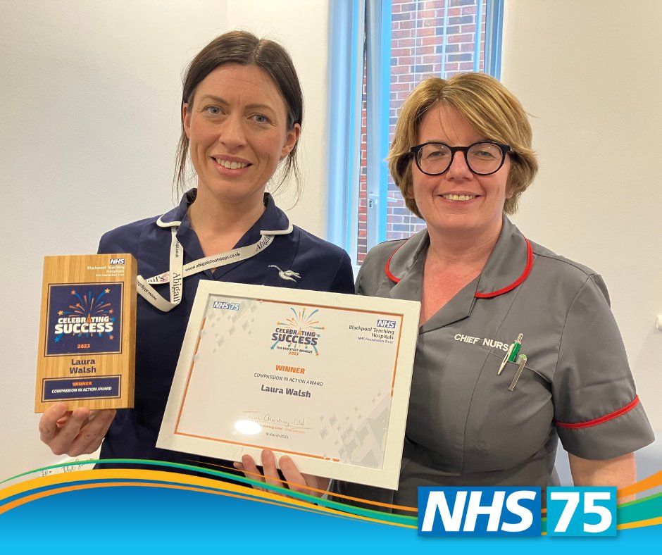 A bereaved family’s praise won a midwife an award for her compassion and caring . Laura Walsh supported a mum after she lost twins &amp; went on to help her through another pregnancy, safely delivering her son in January.  

orlo.uk/nrFlp #NHS75