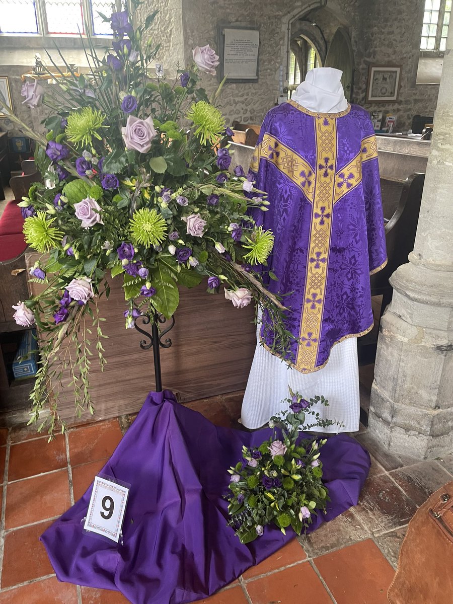 jennyHollingsbe's tweet photo. Joined #Eucharist Service led by
#Archdeacon of Ashford, the Ven Darren Miller at #StMaryandStEthelburga Lyminge on second day of #FlowerFestival - inspiring sermon https://t.co/Dmxa65m50u