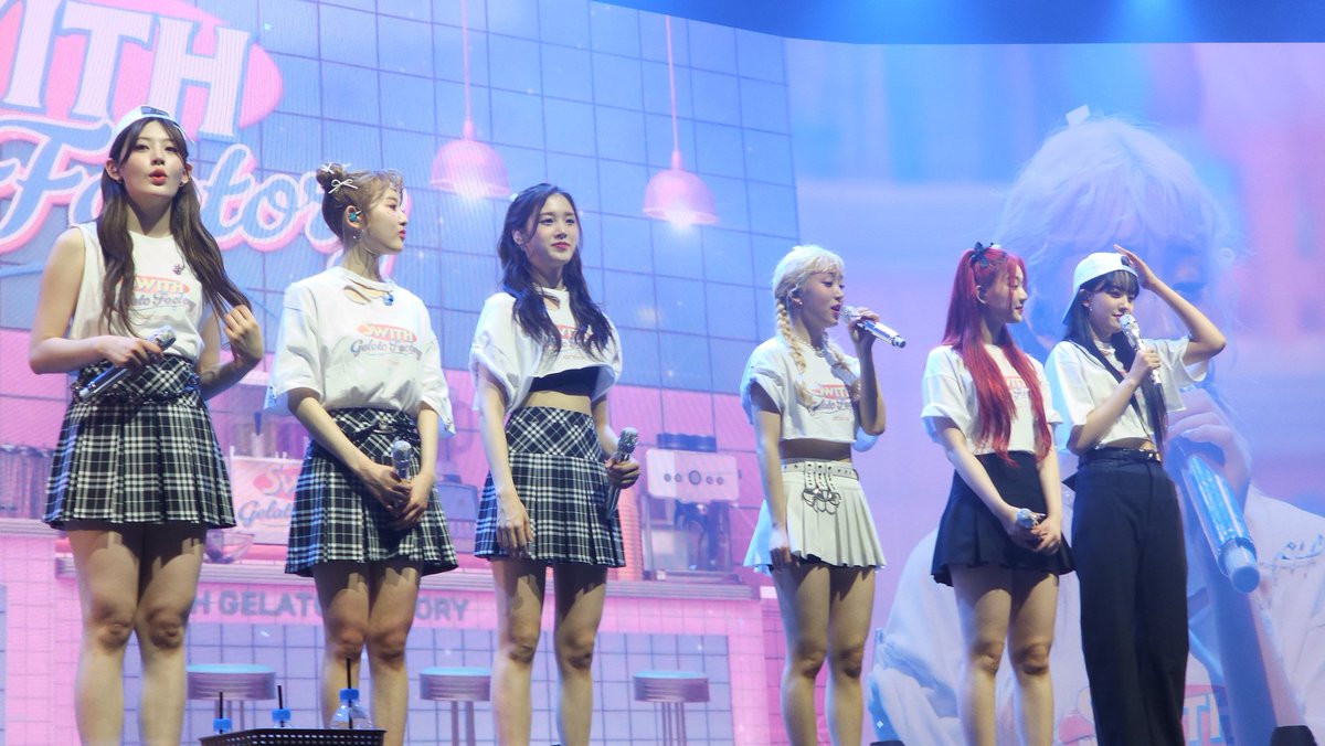 yellowheart129's tweet photo. 230521 #스테이씨 #STAYC

빛나던 우릴 영원히 남겨 둘 거야✨️ https://t.co/iww8uY5VjA