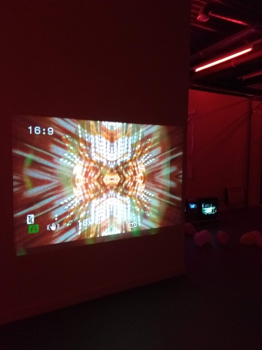 LSmith_Arts's tweet photo. Snippets from friday's performances at The Word is Deviant @Pineappleback . Loved interacting in boobs and merkin costumes by Daphne Karstens, alongside music by @heselton &amp; visuals by Emily Bailey.

#takemetoni #lorrainesmitharts #wearableart #liveart #altcaberet #ace_thenorth https://t.co/XQ56NVruVm