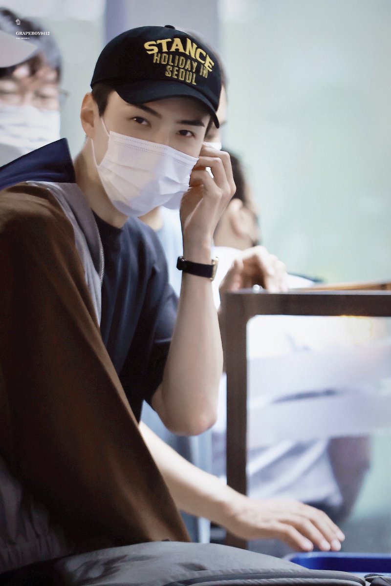 Grapeboy0412's tweet photo. 230521 MNL

#세훈 #SEHUN #吴世勋 @weareoneEXO https://t.co/uO91vyyX6I