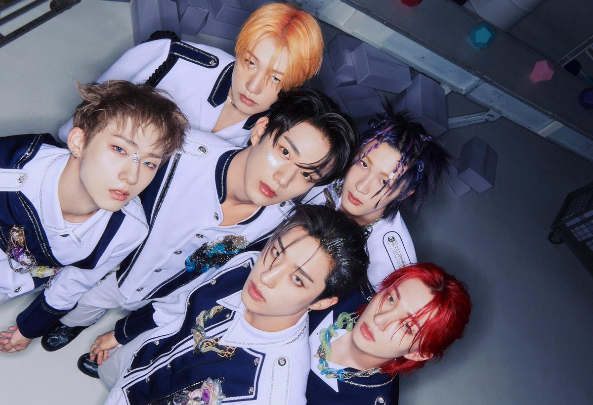 Komྀི tweet media