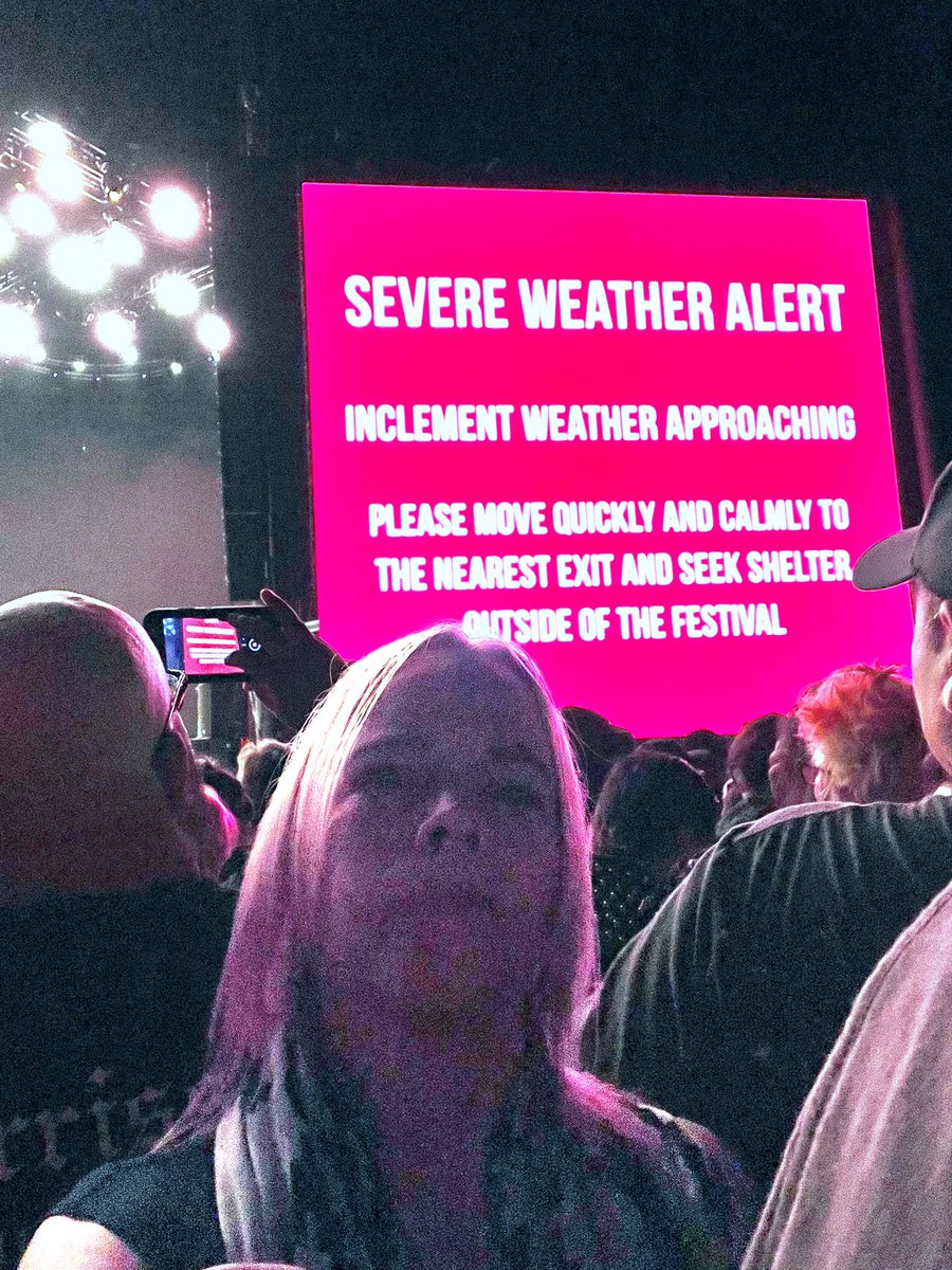 Julie Gross tweet media