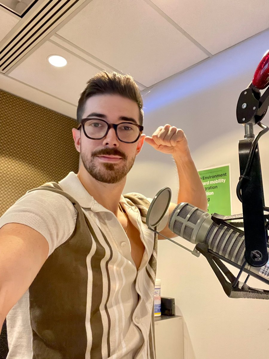 Nick de la Canal tweet media