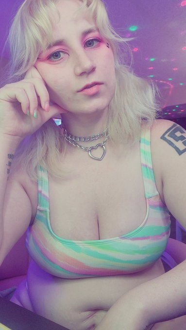 Gemini Season is upon y'all https://t.co/vmjWN2pQfw<a href="/tag/camgirls"class="tags"><span>#camgirls</span></a><a href="/tag/gamergirls"class="tags"><span>#gamergirls</span></a><a href="/tag/tuxedomask"class="tags"><span>#tuxedomask</span></a>