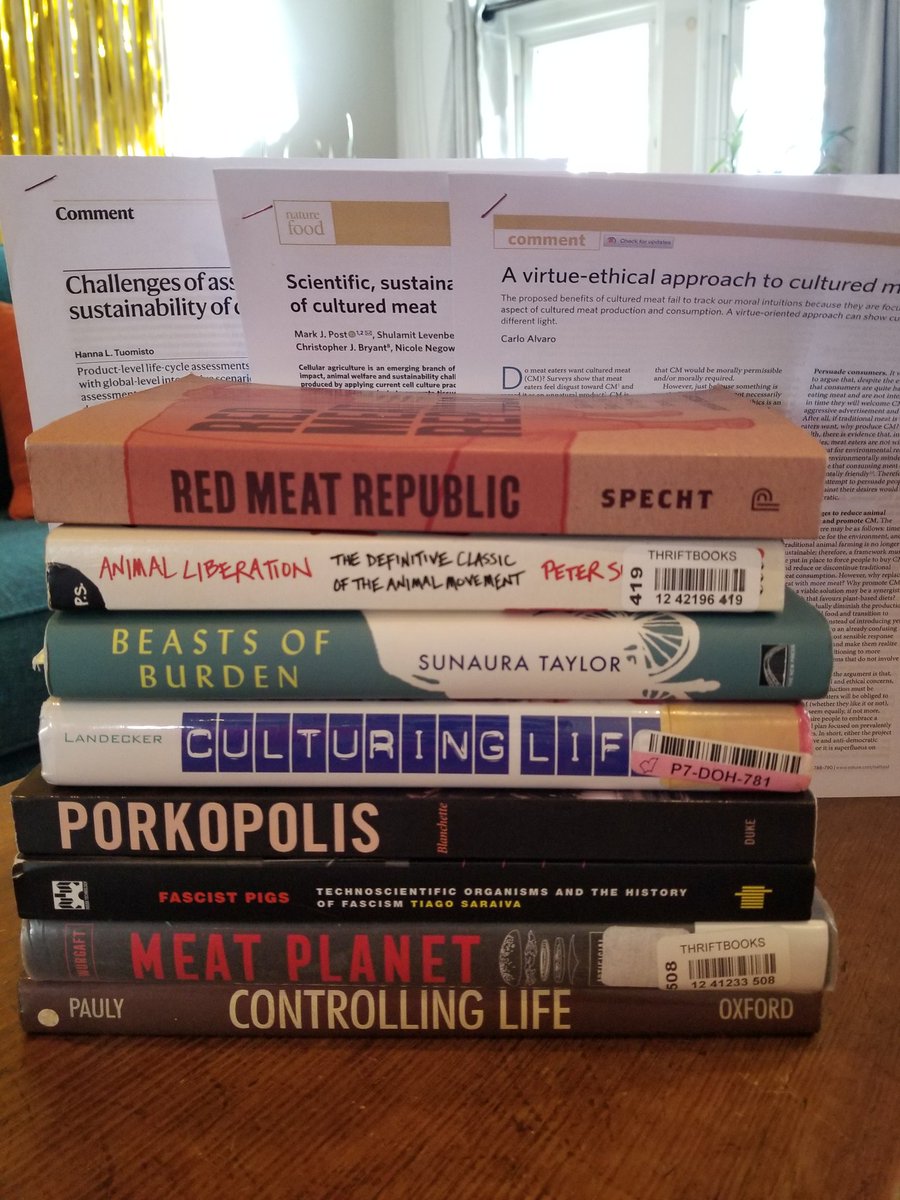 Sneak peek into syllabus for my <a href="/BklynInstitute/">Brooklyn Institute</a> lab meat course. Not pictured are articles by <a href="/jan_dutkiewicz/">Jan Dutkiewicz</a> <a href="/DaytonRMartind/">Dayton Martindale</a> <a href="/AJamesStout/">Andrew Stout</a> <a href="/NewHarvestOrg/">New Harvest</a> <a href="/maxajl/">Max Ajl</a> <a href="/Unpop_Science/">spencer 🦈</a> and more.
Starts June 7! Scholarships available. Sign up below 👇🏾