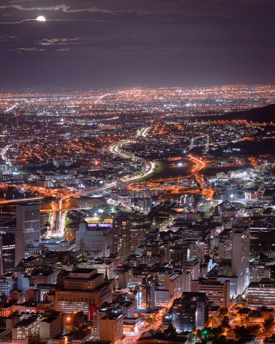 South African Tourism tweet media