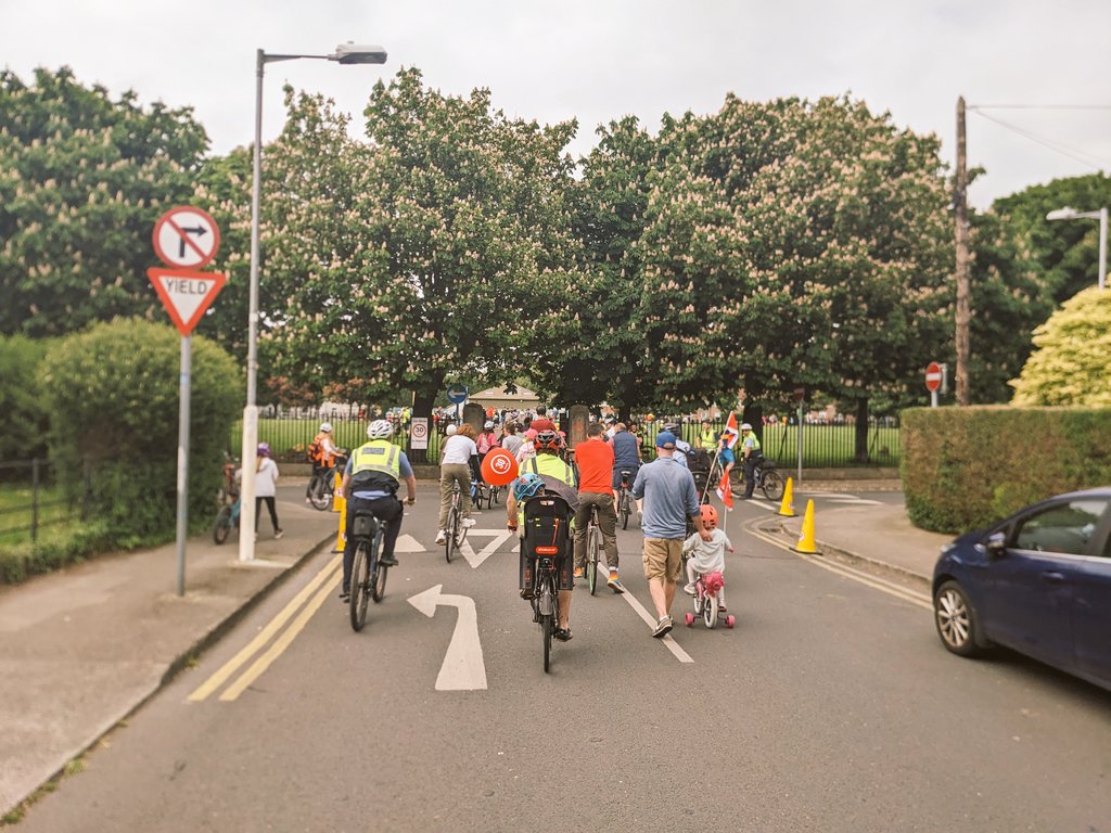 Super turn out for #goslowmarino family event today! Congrats to all the organisers! It's time to slow down and make our streets safe for all ages and abilities! #StreetsAreForPeople