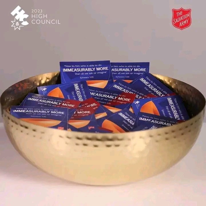 RTASCONGO's tweet image. #SalvationArmyIHQ  
#rtas_congo
"Ils tenaient des coupes d'or pleines d'encens, qui sont les prières du peuple de Dieu" (Apocalypse 5:8). 

Alors que les salutistes se joignent au culte dans le monde entier, nous sommes encouragés à concentrer nos prières sur les membres du HC23