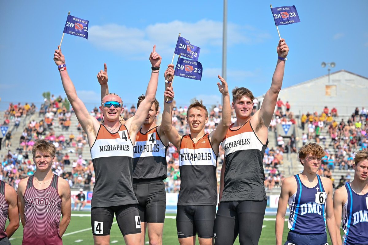 State Meet Stats 
4x800 - 4th with 8.04.05 (School Record and a 1:55.41 split)
D-Med - 1st with 3:33.81 (1:55 split)
800 - 1st with 1:56.18 
4x400 - 3rd with 3:23.78 (School Record and a 50.1sec split) 
Scored 31 out of the teams 62 points
1st Team Title in school history