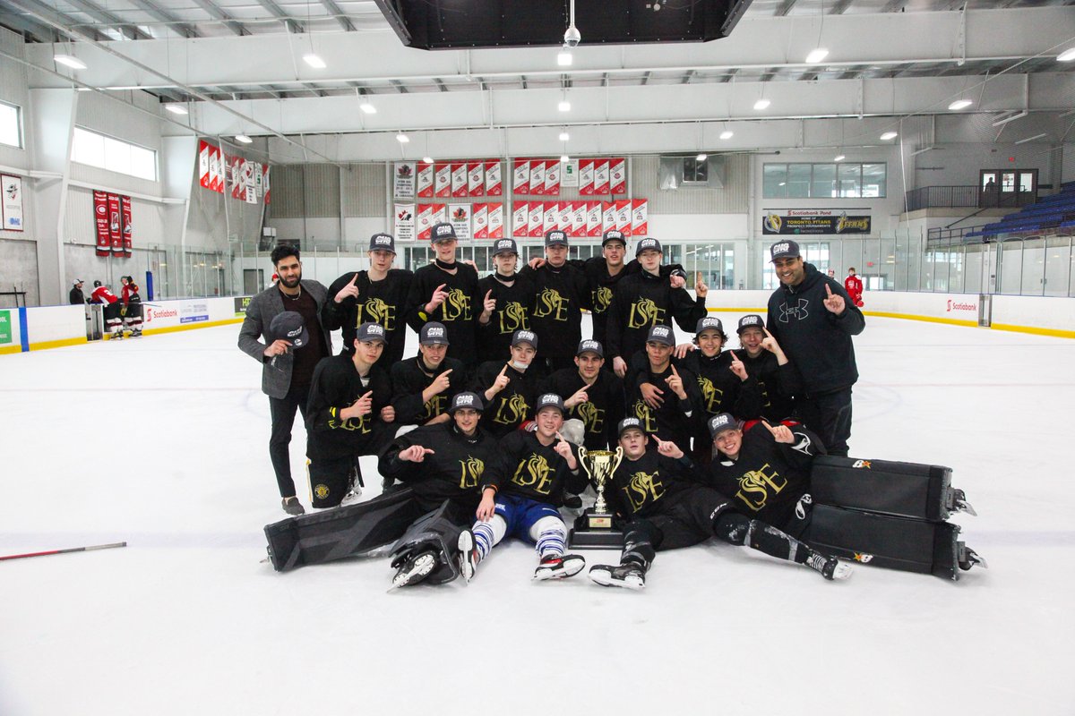CarnevaleHockey's tweet photo. LSE is Golden! 🏆

Congratulations to LSE on winning the 2023 #CHG Showcase!

#CarnevaleHockeyGroup | @LiveSportsEnter https://t.co/Jsfvin6dr2