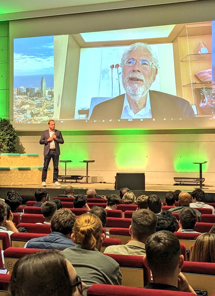 esadeEEI's tweet photo. The last session of #EESummit D-2 was the chat with @sgblank, serial entrepreneur &amp; Prof. at @Stanford

After the questions of @janbri, he answered of the questions of the audience.

Imagine having #SteveBlank, Godfather of innovation &amp; #entrepreneurship, answer your questions!! https://t.co/dADGTGIQRU