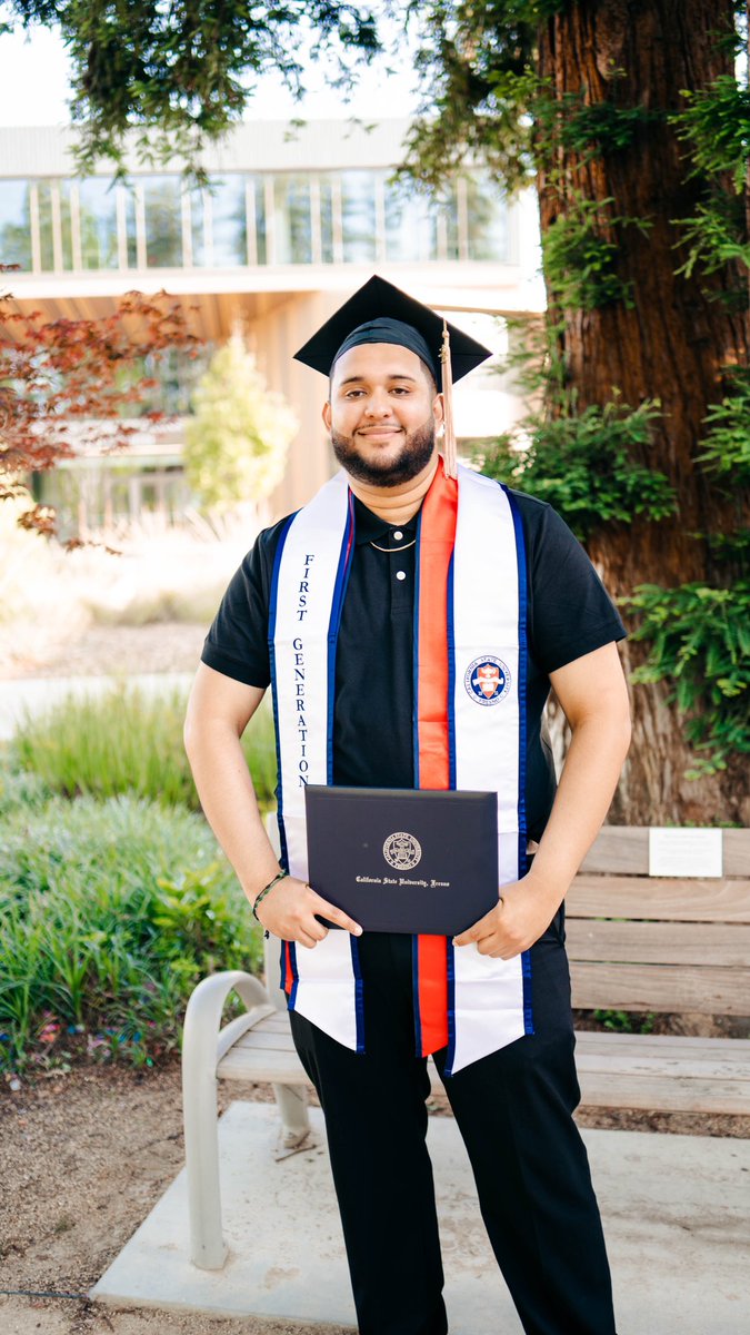 Not_DanielP's tweet photo. First in the family to graduate but not the last 🫡🫡 https://t.co/bLWgKf5clT