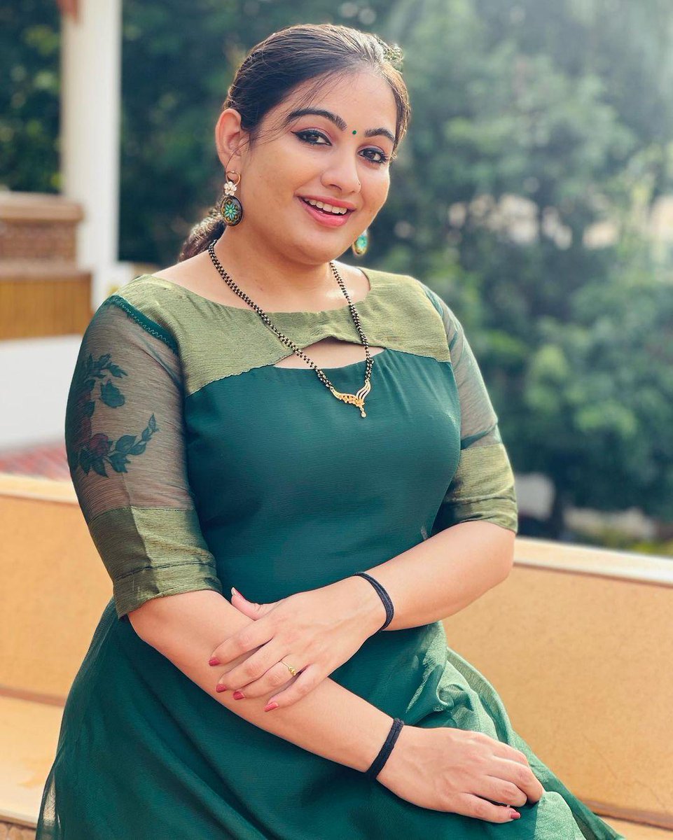 SasiRaja🃏 on Twitter: "RT @SasiiRaja: #Sruthy Mallu Aunty 🐎🐴🐎🥵🎯🤤😍😇😘😚💘💝