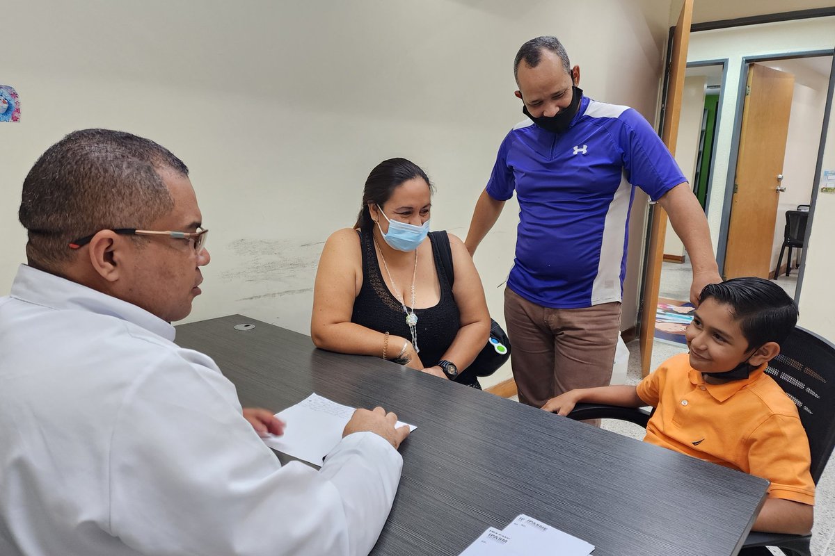 mineducacion_ve's tweet photo. ¡Buen trabajo! Plan Quirúrgico Nacional del Ipasme

Más cirugías pediátricas para seguir cuidando la salud de los/as niños/as. Hoy, finaliza esta primera fase en la que atendemos a nuestras familias.

La labor continuará en todas las regiones.

@NicolasMaduro
#UnidosSomosMejores https://t.co/5T3eSS5lYE