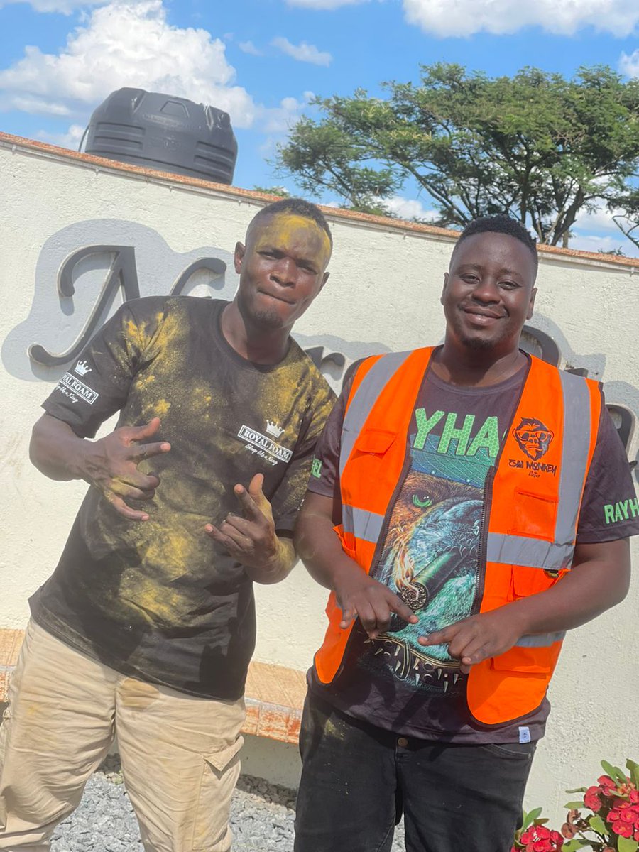 kumra_andyug's tweet image. #ColorFest happening now at Nkole place we walked up like this 😂😂