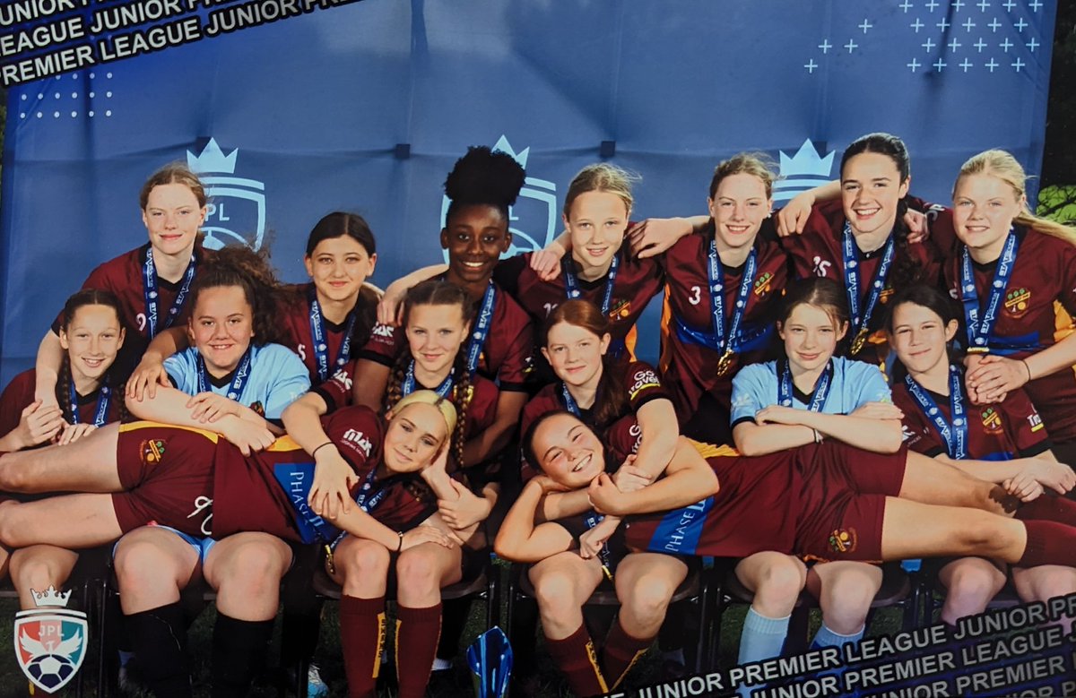 PettsWoodSwans's tweet photo. Well done to the Swans who competed in JPL Nationals this weekend &amp; collected their league medals &amp; trophy. We battled against some strong competition &amp; came away 3rd. Well done @cpfcw_ydp on your win

#pettswoodswans #jplwarriors #jplnationals #leaguewinners #football #soccer https://t.co/y0N6a6BsZP