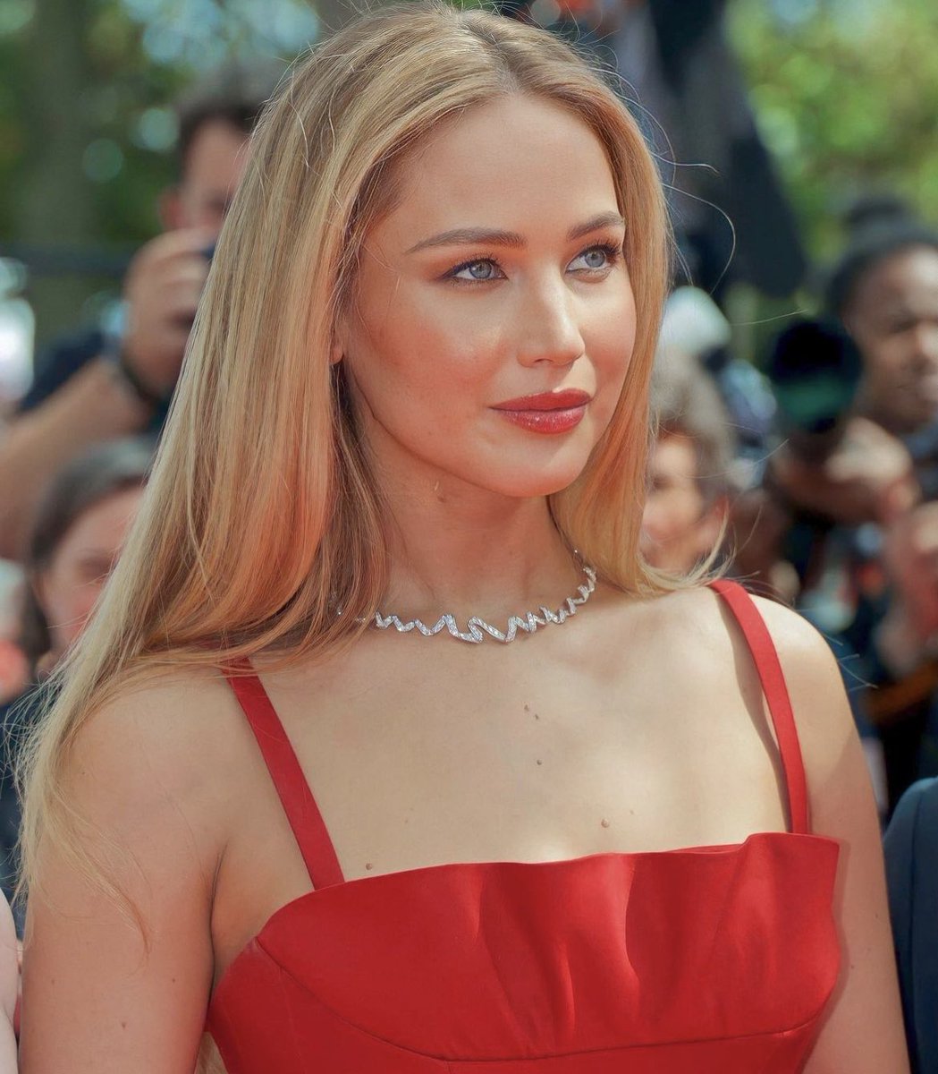 Buzzing Pop on Twitter "Jennifer Lawrence at the 2023 Cannes Film