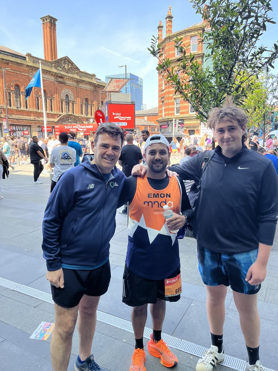 What a city!

Manchester, you were magnificent today.

Thank you to everyone who came out to support the #GreatManchesterRun 🙏🏻

1/3