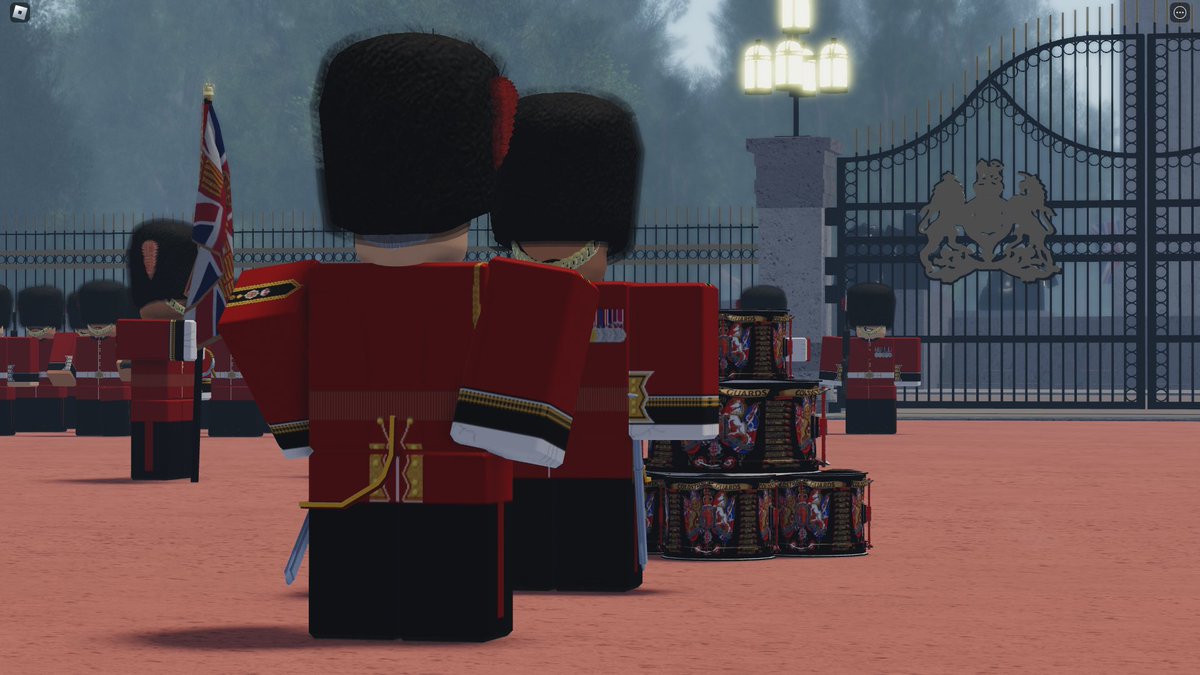 RbxGds's tweet photo. Last night, the battalion received their new colours. This is truly a historic day for the Coldstream Guards and a massive well done to everyone involved. https://t.co/ZxyQc5A2DW