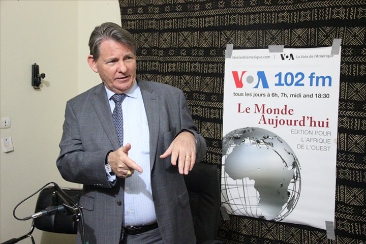HaitiInfoProj's tweet image. Two wars in Congo, two coups in Mali, violent Guinean elections in 2015...developer of SPEAR security concept recruiting &amp;amp; training local military to protect US personnel...meet Biden's new choice for US Ambassador to #Haiti, Dennis B. Hankins.