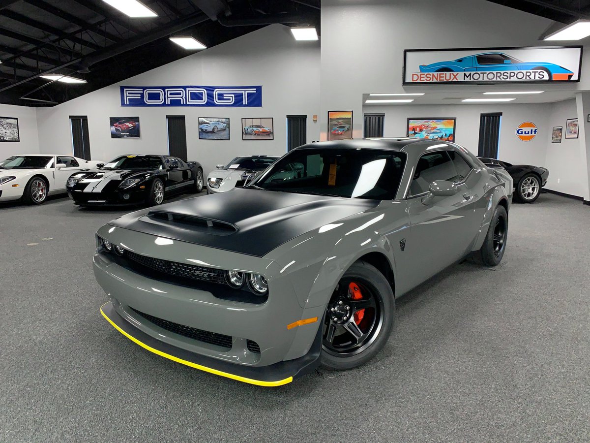 KingOfMopar1's tweet photo. Which Colour is Your Favourite.

📸desneuxmotorsports https://t.co/QGX4OvoyR7