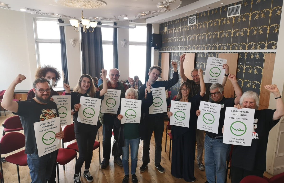 At the #WeMakeTomorrow conference on the climate crisis and workers' power in Manchester yesterday, we raised the #HeathrowStrike by security workers, members of @unitetheunion 

The Heathrow workers will be on strike again this week - join their picket line 25, 26 and 27 May.