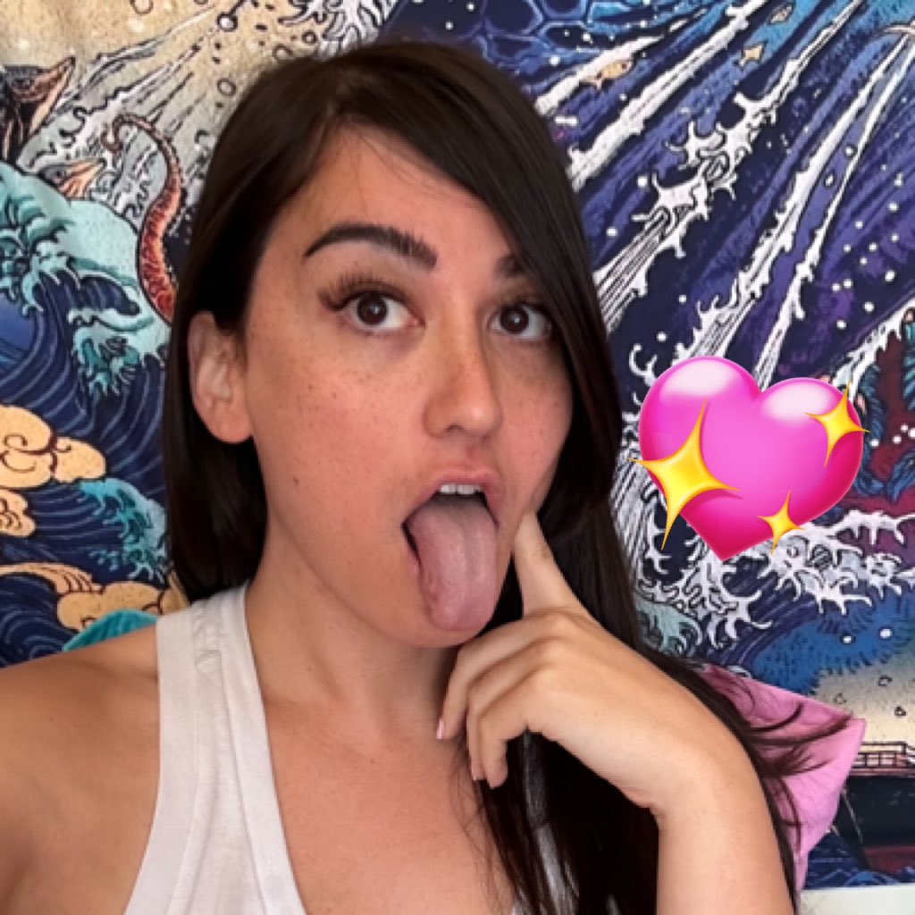 Asian Tea Girl Daniella 🫖 🌸 on Twitter: "9/10 dentists would kiss me