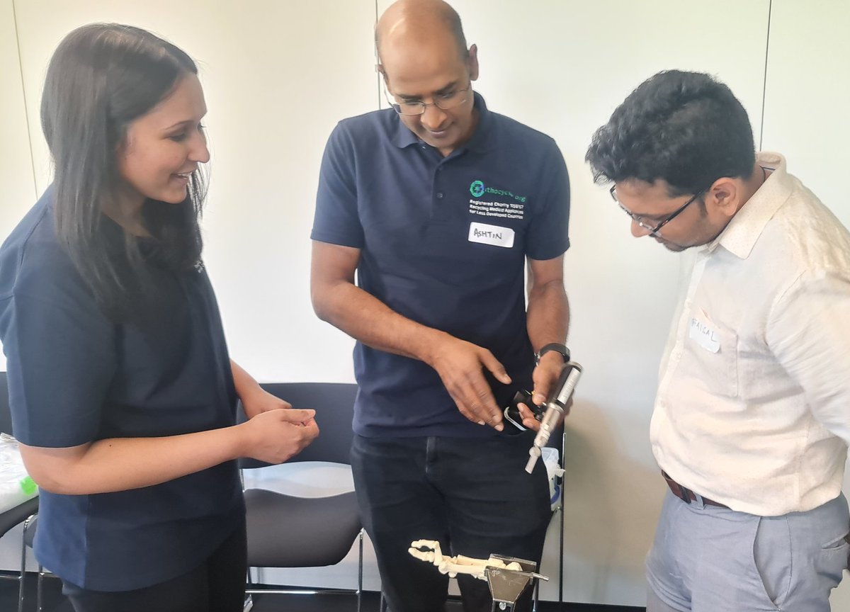Orthocycle1's tweet photo. 'With great #power comes great #responsibility!'. Our own super #hero #warrington #footandankle #ortho #surgeon and #humanitarian @ashtin37 #teaches on @Orthocycle1 @Ortho_Solutions #NorthWest #forefoot #course in #manchester at @ManMetUni
@Orthoconcern @bota_uk @BritOrthAssoc https://t.co/D479wKavuj