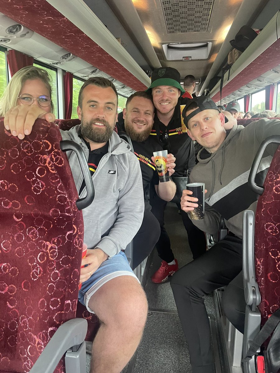 JulienDe5's tweet image. Le foot c est bien , Lens c est mieux … en route pour l’Europe