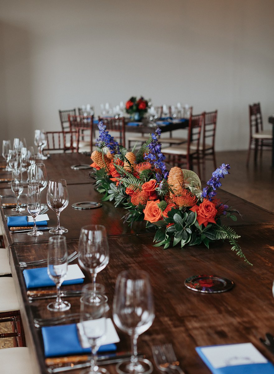 A reception setting filled with color and love 💕💐

📸 Alisha Tova Photography

#cityviewloft #chicagoeventvenue #chicagoweddings #chicagoevents #loftwedding #chicagoweddinginspo