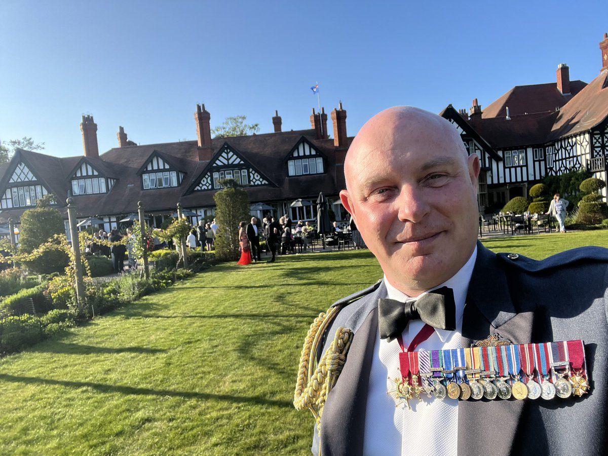 HarvSmyth's tweet photo. A real privilege to be guest of honour at the dinner to celebrate the 80th anniversary of the Dams Raid at the @PetwoodHotel 

Brilliant support from @RAFMusic and obviously, a superb flypast from the @RAFBBMF Lancaster crew.  

And … a beautiful evening to boot. 

1/3 https://t.co/uRci5aWraK