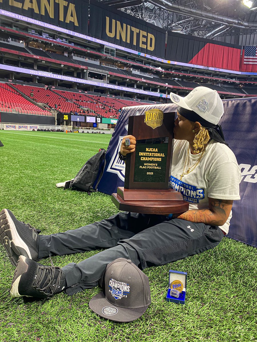 Couldn’t have asked for a better freshman year🤝Feels amazing to be apart of history 📜.1️⃣5️⃣-1️⃣ and <a href="/NJCAA/">NJCAA</a> first ever Woman’s Flag football National Champions 💍