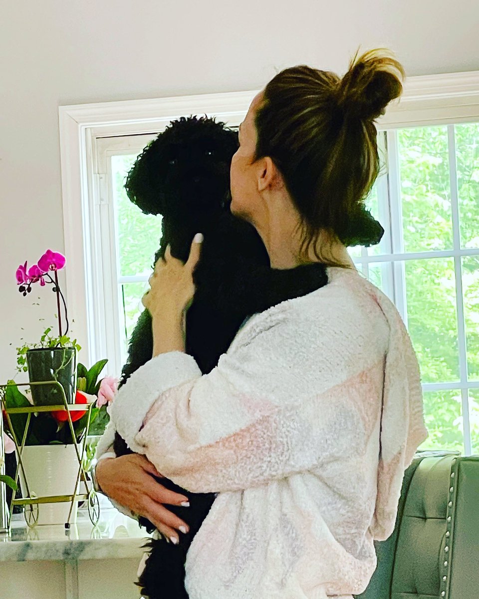 LPerlow's tweet photo. Catching those #sundayvibes 🐾 #MommasBoy💙 #MeetMilo #MiloTheMiniPoodle0927
📸credit: Milo’s human bro
@dog_rates #PetsofNSPRA https://t.co/0zPYsQZq75