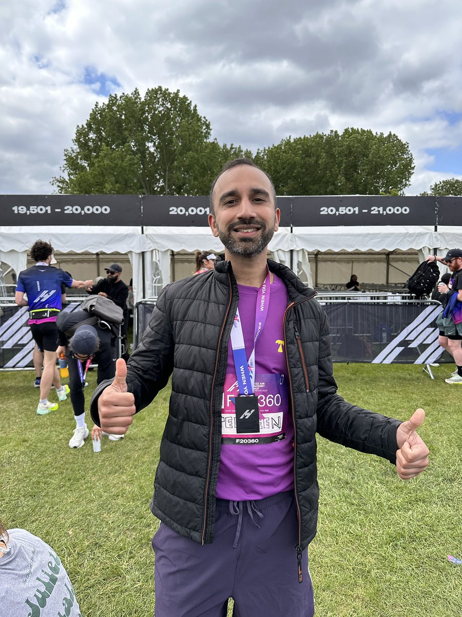 Great to finish the @HackneyMoves #HackneyHalf. Rousing speech by @mayorofhackney at the start line definitely helped 😀🏃🏽‍♂️
£500 raised for @MedicalAidPal 🇵🇸🇵🇸 🇵🇸