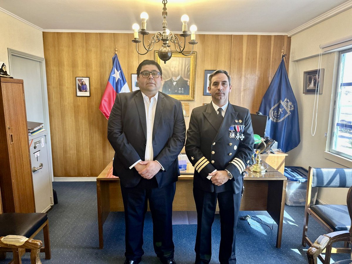 🔵 En el Marcos del #díadelasgloriasnavales, nuestro Delegado Presidencial Cristhian Fuentes, entregó sus saludos protocolares al Gobernador Marítimo  de Caldera, Capitán de Fragata Cristian Ortega Valdivia. En la oportunidad destacó y valoró el trabajo de la <a href="/armada_chile/">Armada de Chile</a>