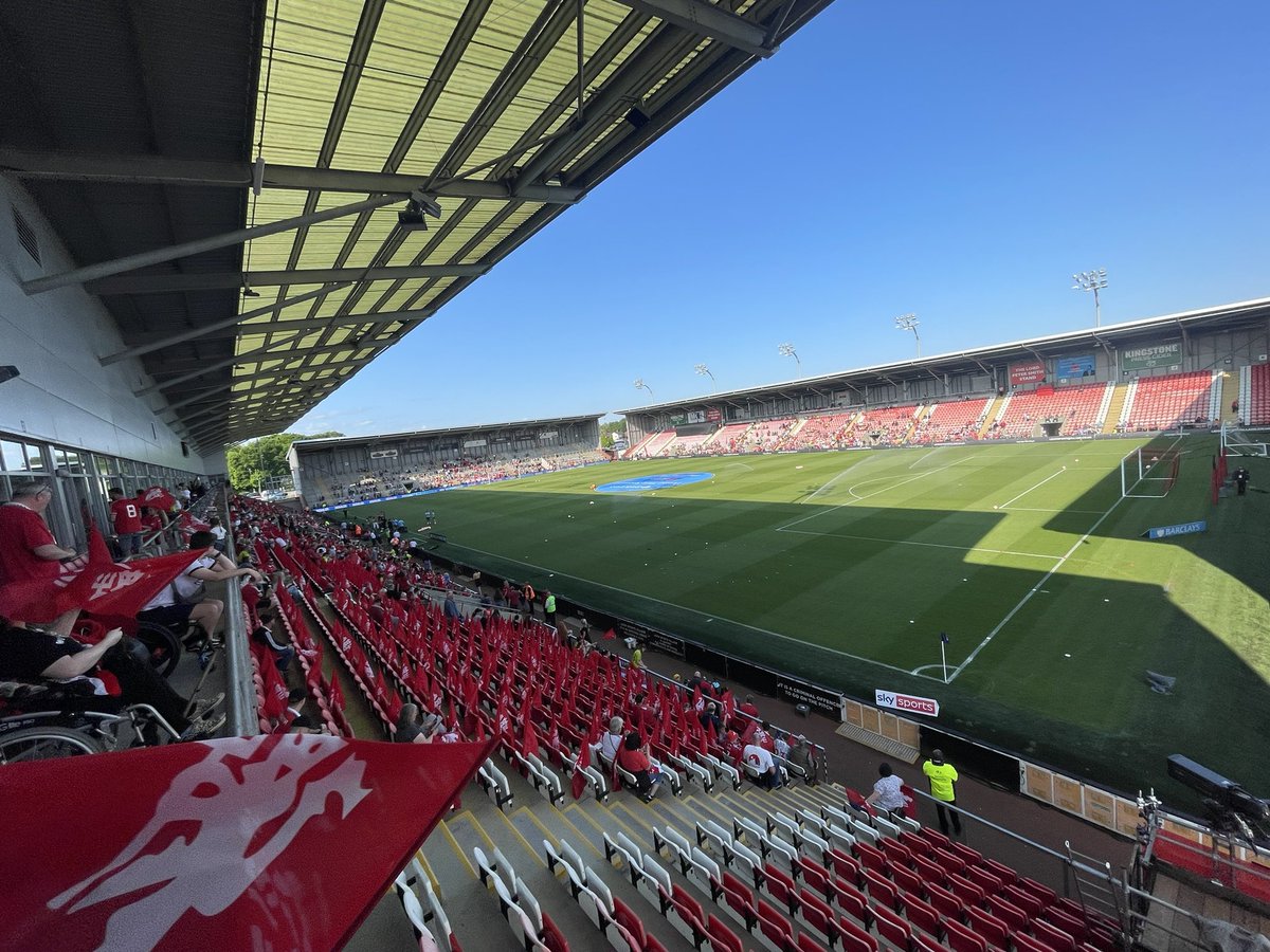 Zayden at Leigh Sports Village: Manchester United Vs Manchester City: Come on United #MUWomen #MUNMCI #BarclaysWSL #LeighSportsVillage #ManchesterDerby #ManchesterUnited #ManUtd #Zayden #ZayZay #MatchDay #Football #WomensFootball #LSV #WSL #RedArmy #UnitedVsCity 🇾🇪🇾🇪🇾🇪